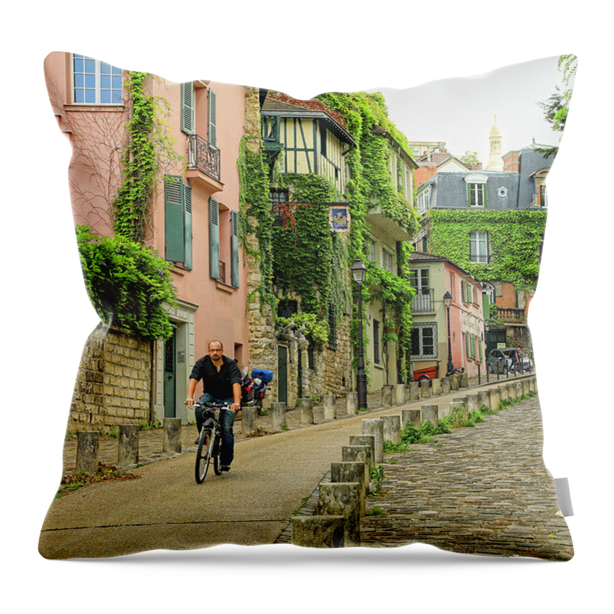 Paris Throw Pillow featuring the photograph Montmartre in the Morning by Mary Buck