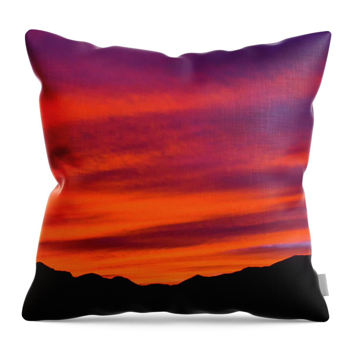 El Paso Throw Pillow featuring the photograph Mount Franklin Purple Sunset by SR Green