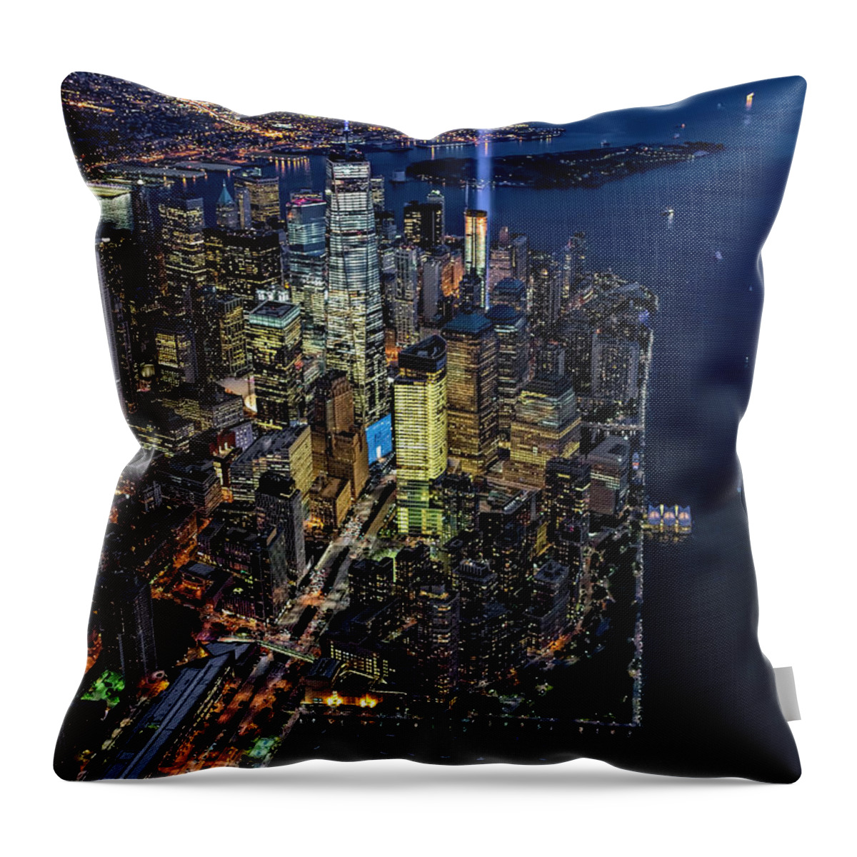 911 Memorial Throw Pillow featuring the photograph New York City Remembers 9-11 by Susan Candelario