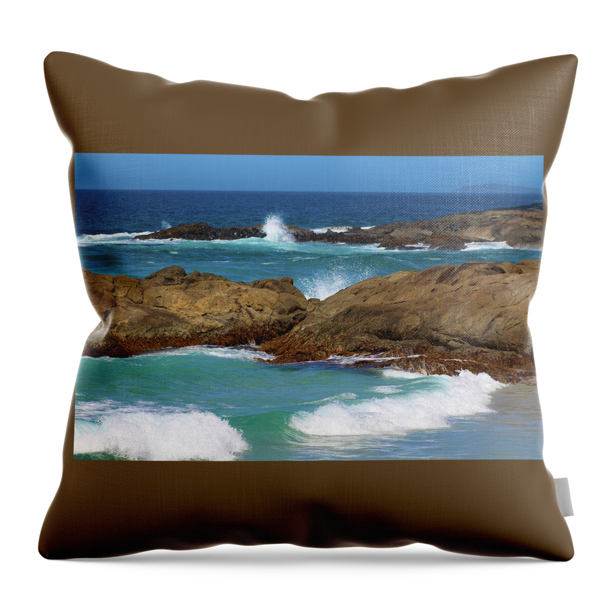 Seascape Throw Pillow featuring the photograph Ocean Rhythm by Tania Read