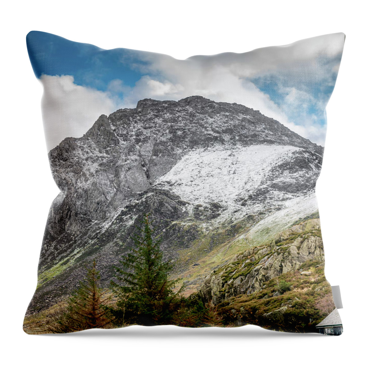 Tryfan Mountain Throw Pillow featuring the photograph Ogwen Cottage by Adrian Evans
