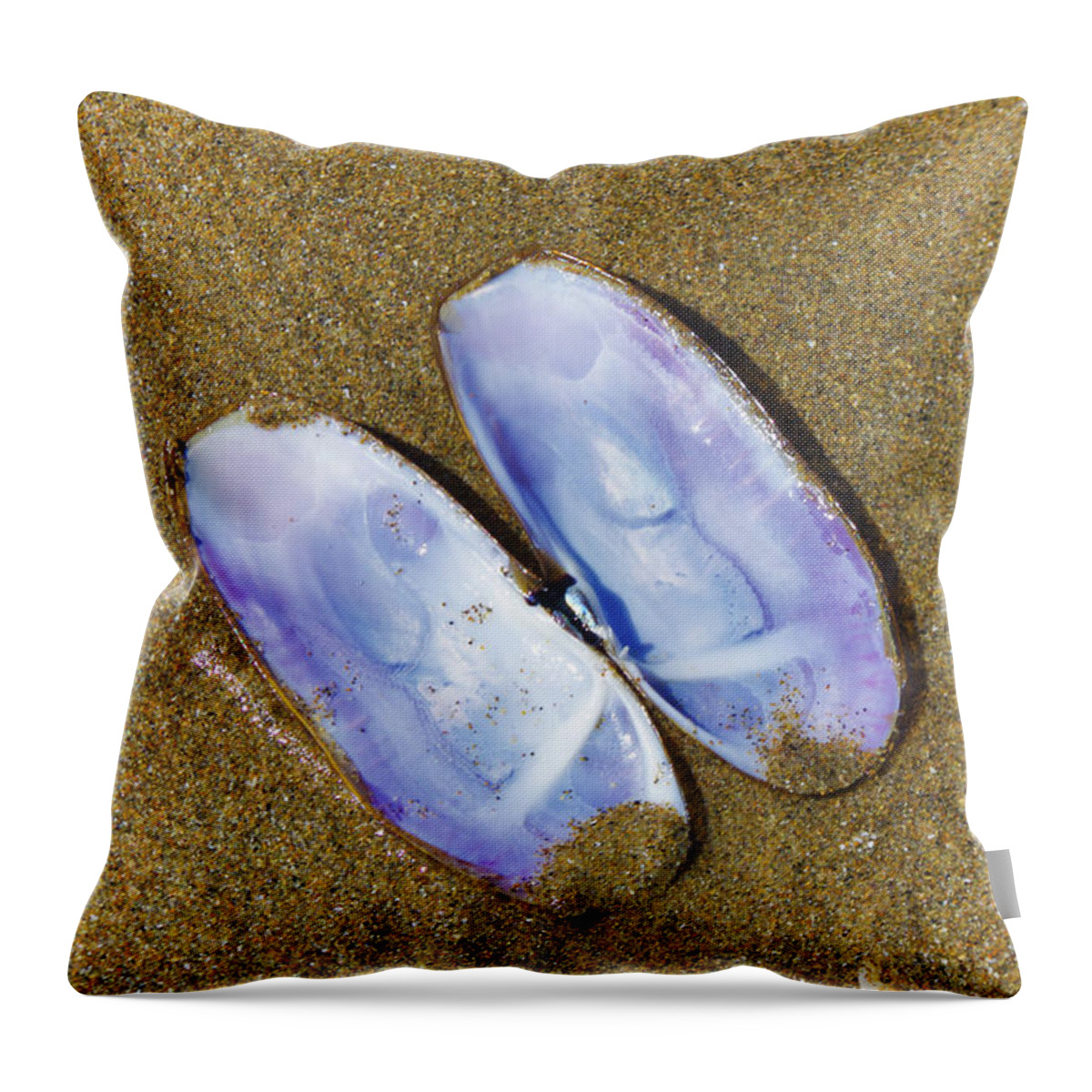 Adria Trail Throw Pillow featuring the photograph Open Clam Shell by Adria Trail