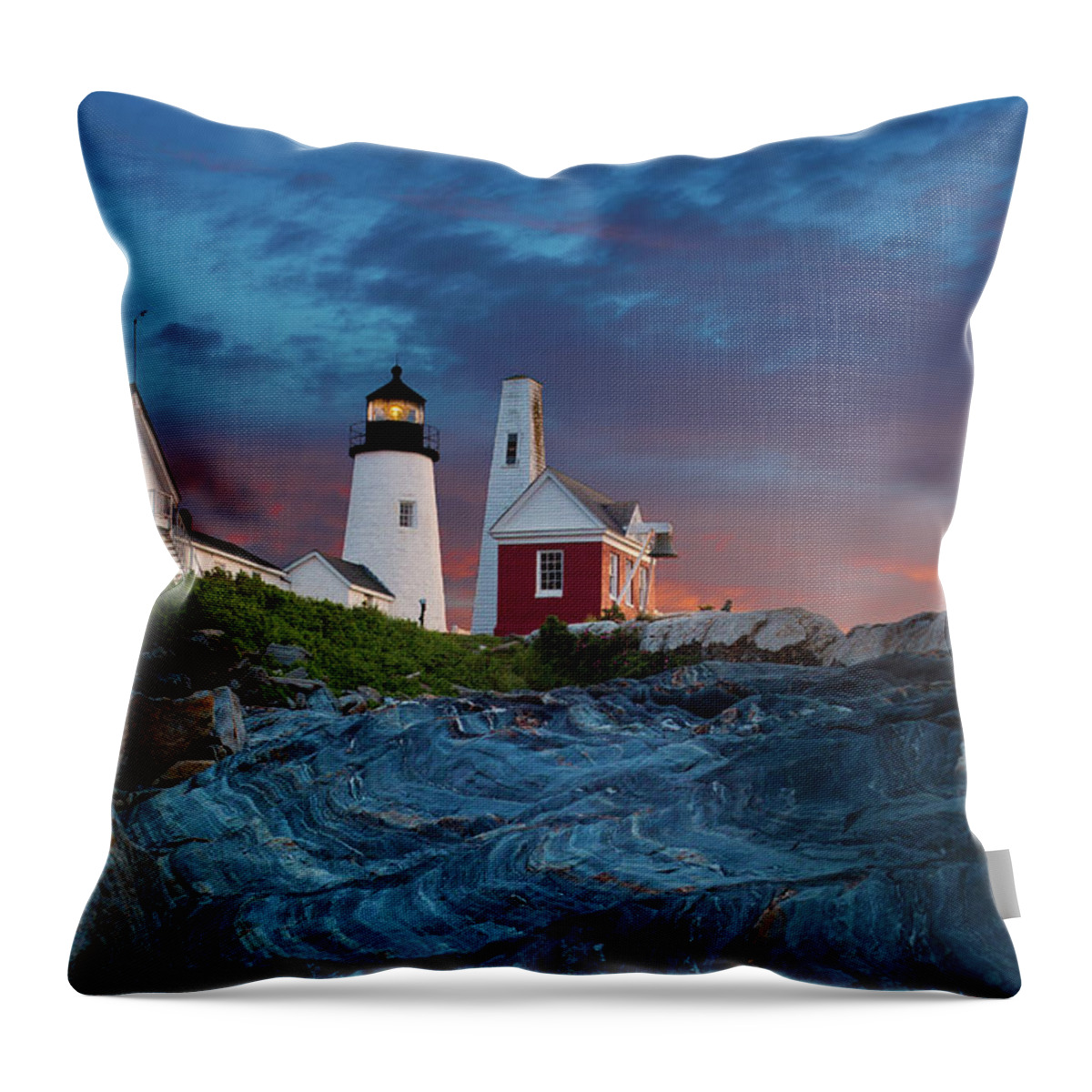 Pemaquid Point Lighthouse Throw Pillow featuring the photograph Pemaquid Point Lighthouse at dawn 2 by David Smith