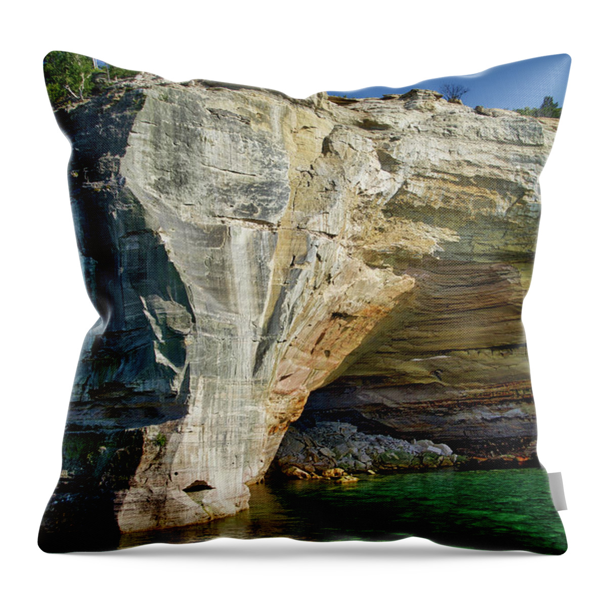 Pictured Rocks Throw Pillow featuring the photograph Pictured Rocks National Lakeshore Upper Peninsula Michigan 10 by Thomas Woolworth