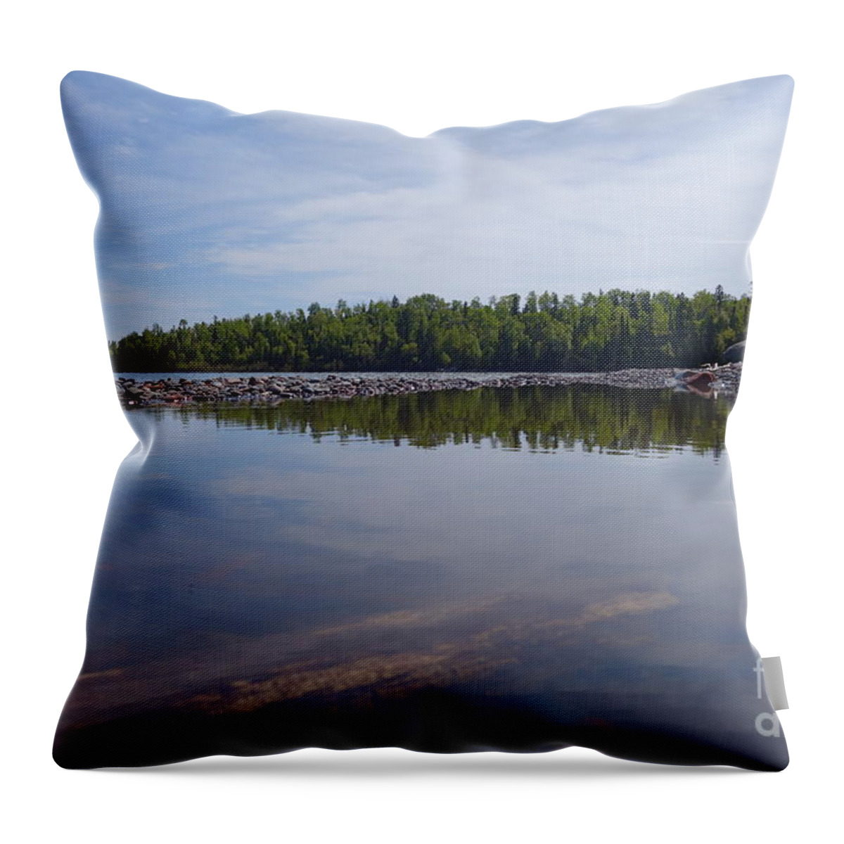 Lake Superior Shoreline Throw Pillow featuring the photograph Shores of Superior by Sandra Updyke