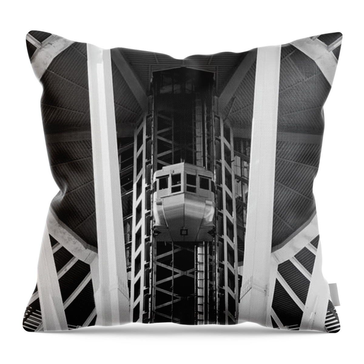Space Needle Throw Pillow featuring the photograph Space Needle Seattle by Chris Dutton