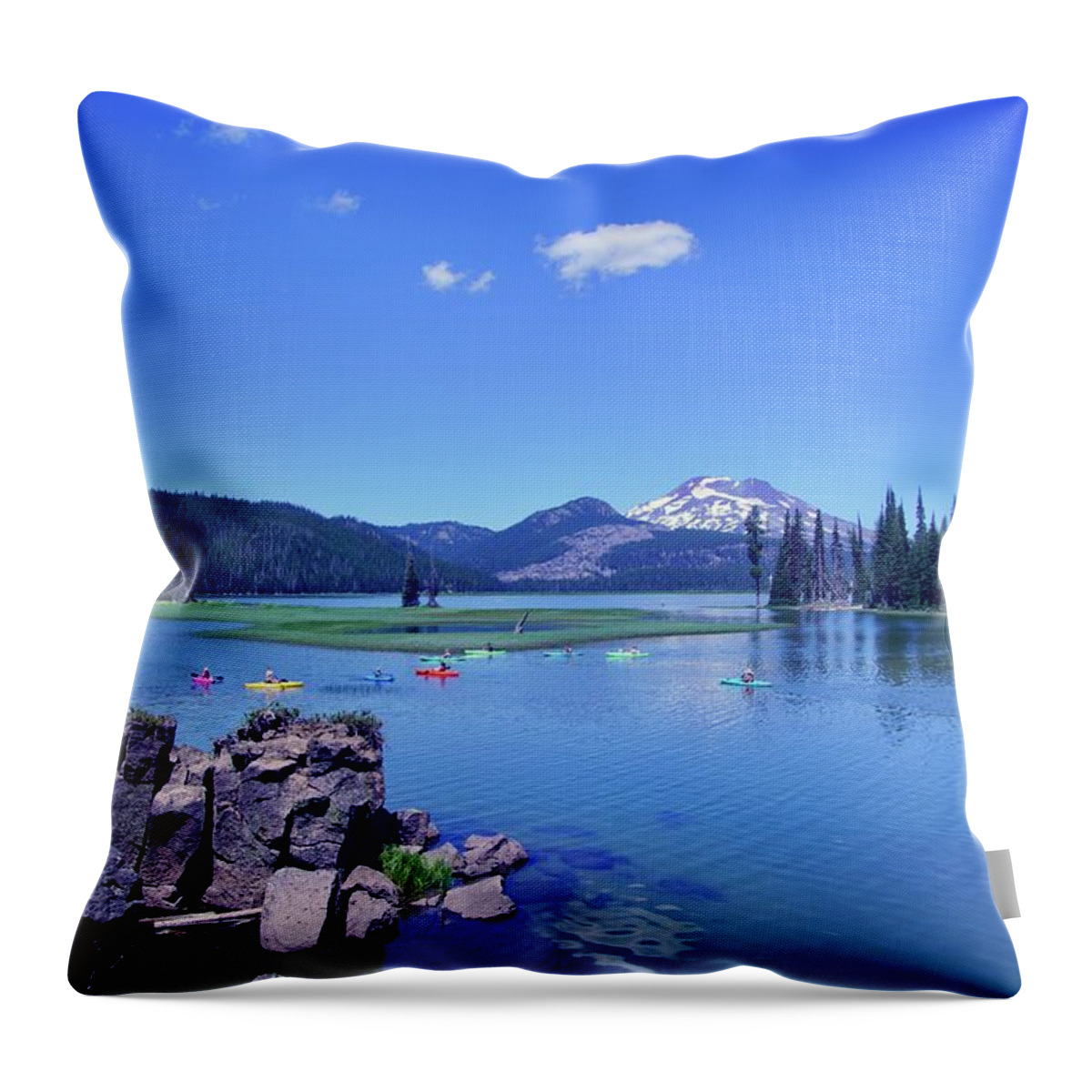 Sparks Lake Throw Pillow featuring the photograph Sparks Lake with Kayakers by Brent Bunch