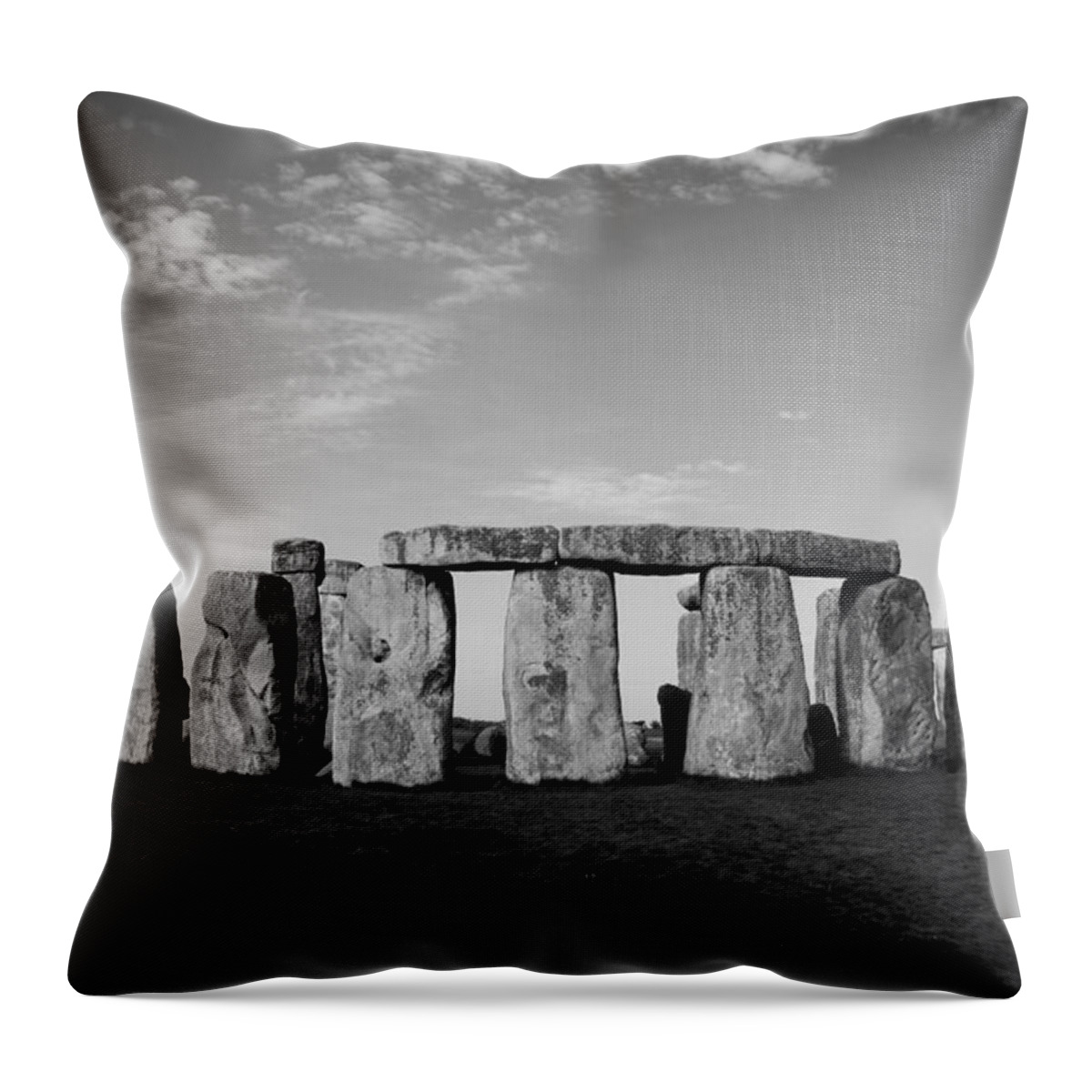Stonehenge On A Clear Blue Day Throw Pillow featuring the photograph Stonehenge On a Clear Blue Day BW by Kamil Swiatek