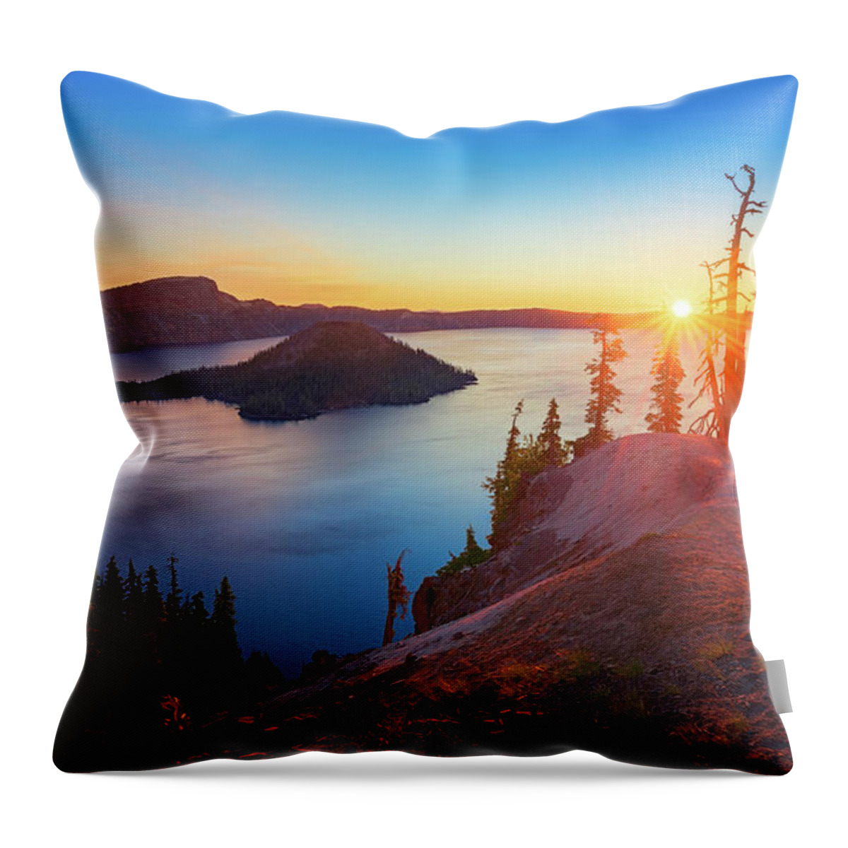 Af Zoom 14-24mm F/2.8g Throw Pillow featuring the photograph Sunrise at Crater Lake by John Hight