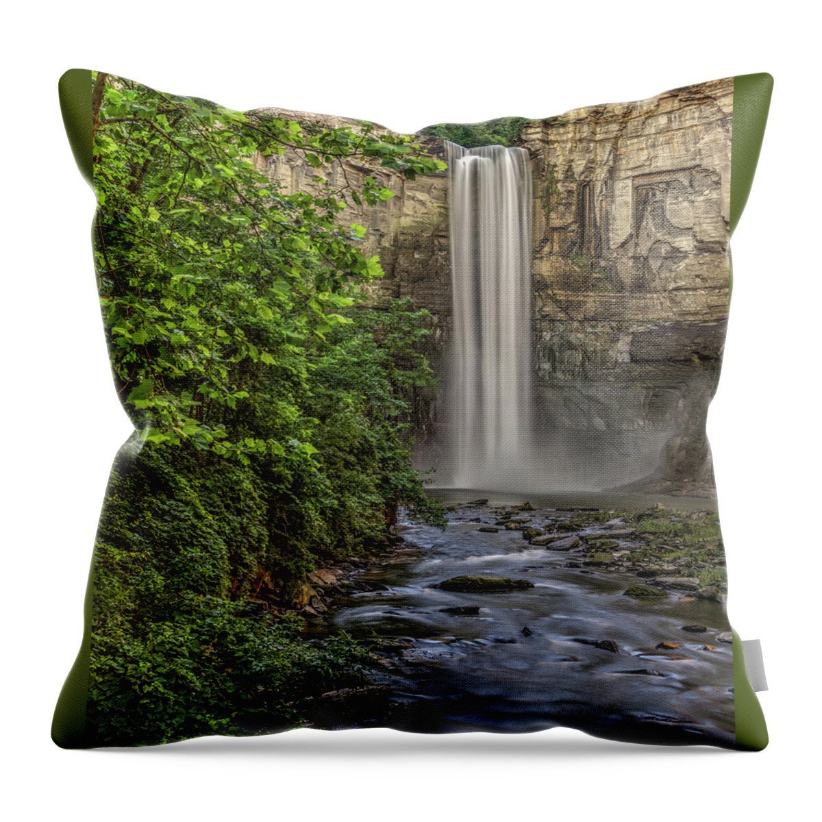 Waterfalls Throw Pillow featuring the photograph Taughannock Falls by Rod Best