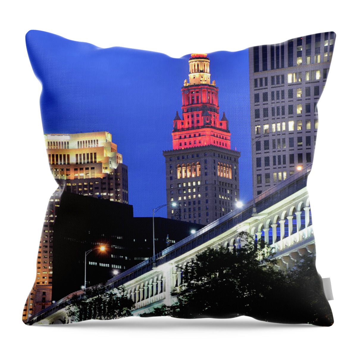 Horizontal Throw Pillow featuring the photograph Terminal Tower by Ann Bridges