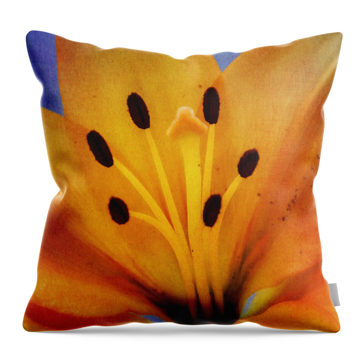 Flower Throw Pillow featuring the photograph The Center by Cathy Kovarik