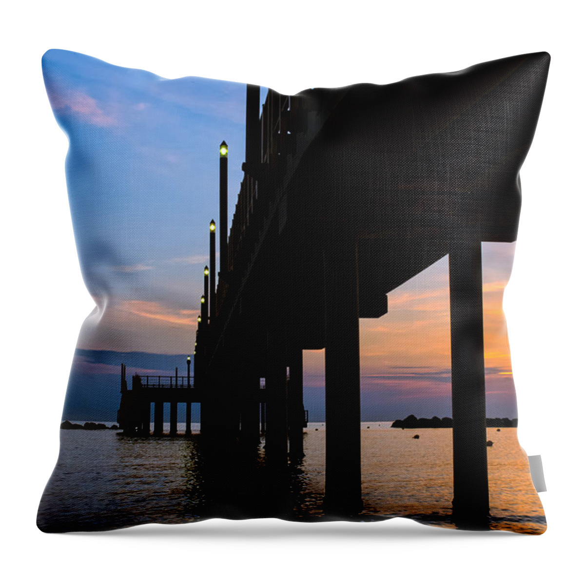Sunrise Throw Pillow featuring the photograph The Greatest show on Earth by AM FineArtPrints