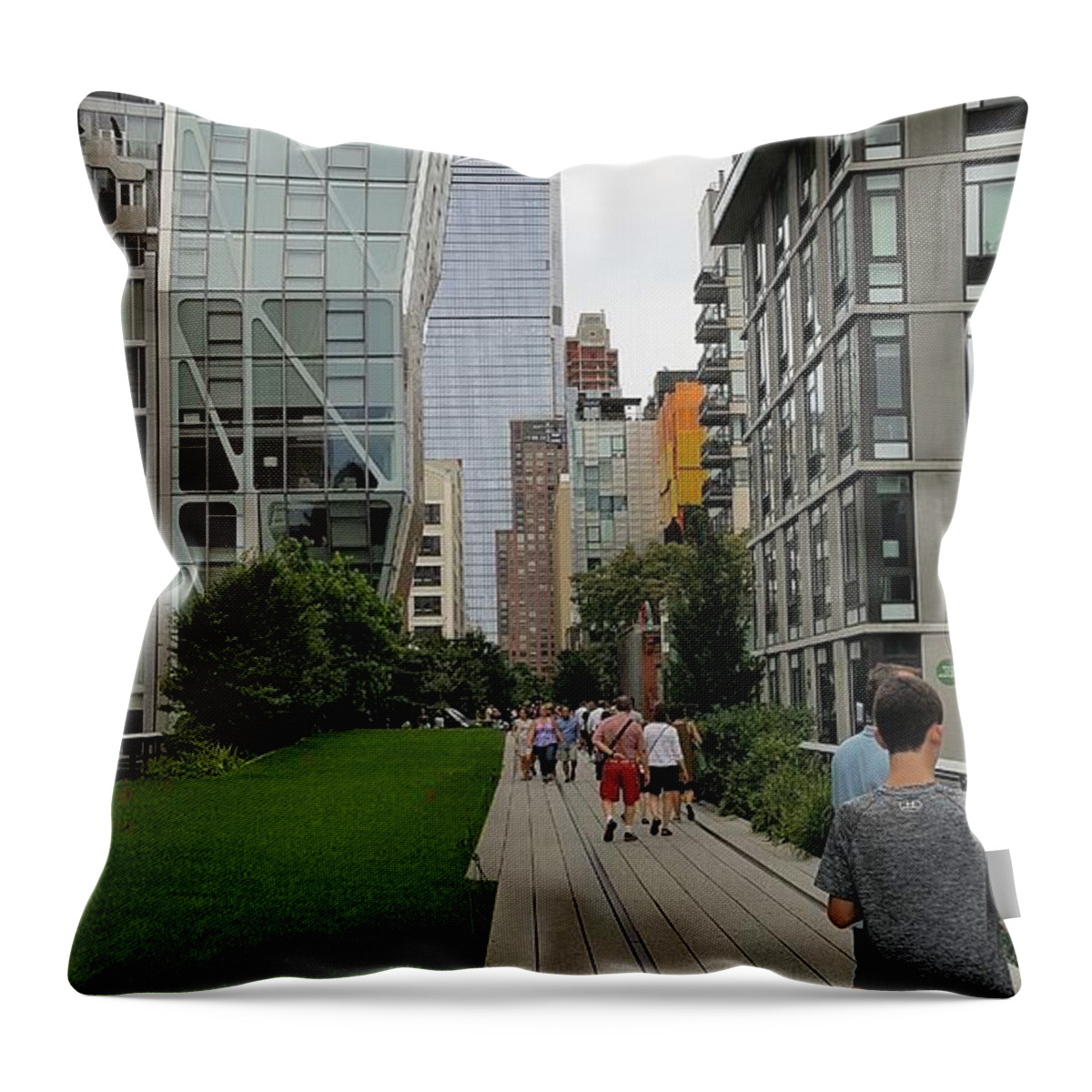 The High Line Throw Pillow featuring the photograph The High Line 130 by Rob Hans