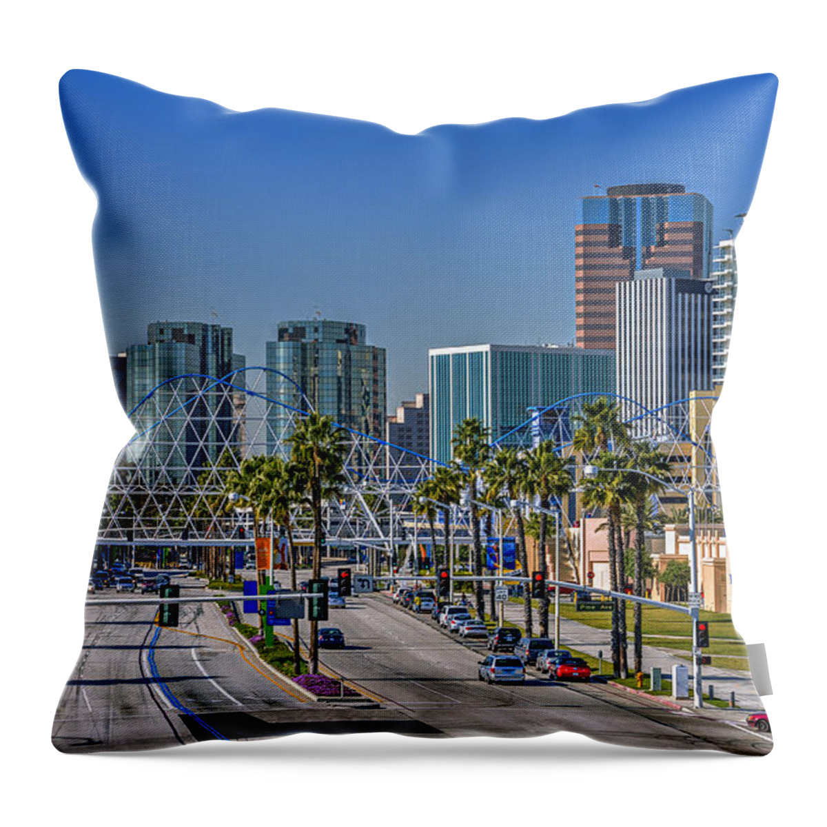 The Pike Throw Pillow featuring the photograph The Pike Shoreline Drive Long Beach by David Zanzinger