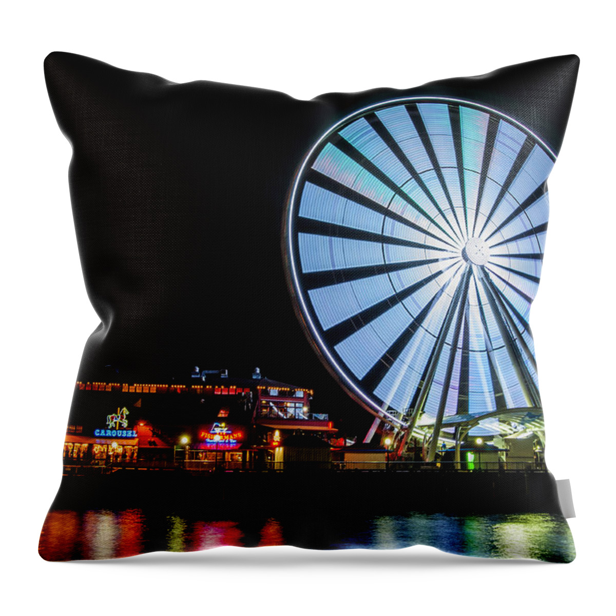 Sky Throw Pillow featuring the photograph The Seattle Great Wheel 3 by Pelo Blanco Photo