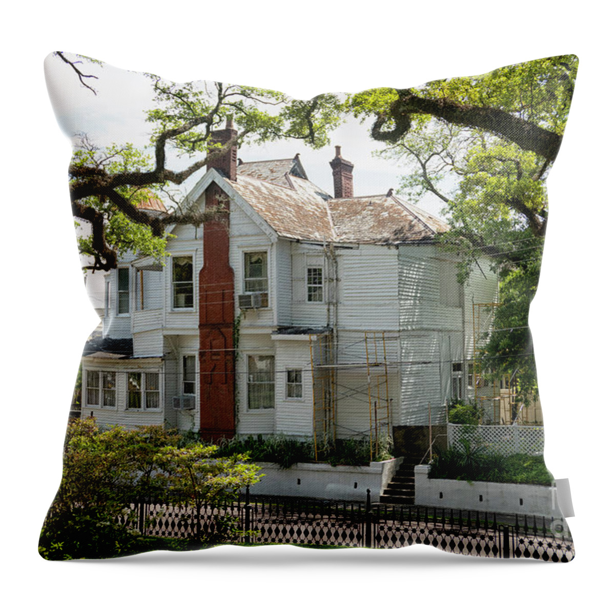 Natchez Throw Pillow featuring the photograph This house needs repairing by Patricia Hofmeester