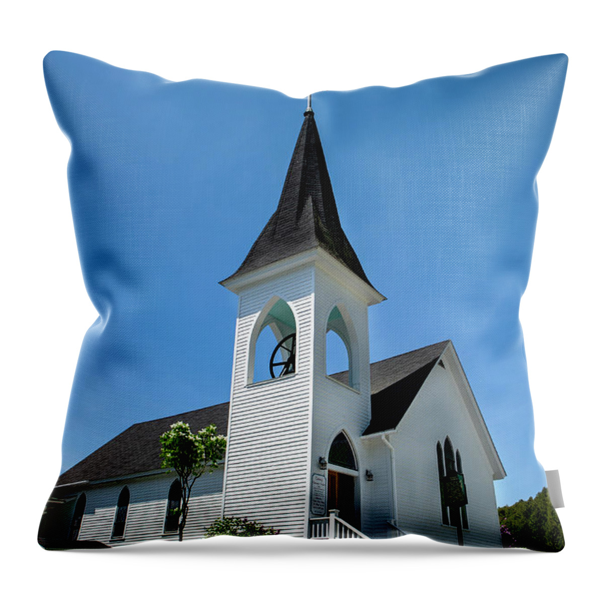 Summer Throw Pillow featuring the photograph Trinity Church by Ed Taylor
