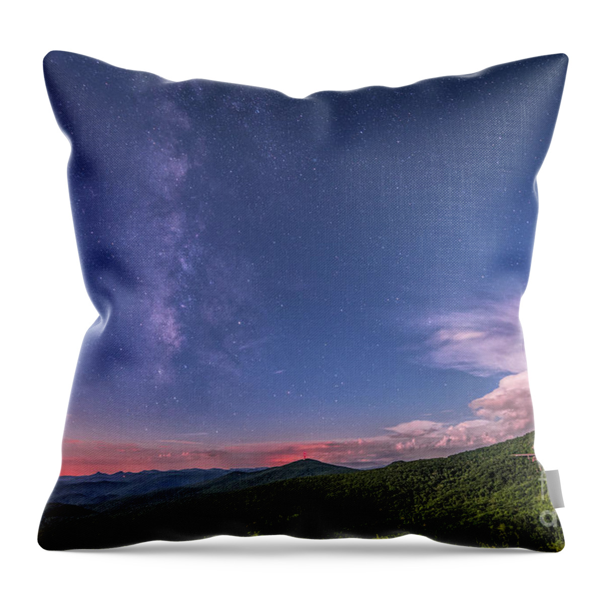 Valley Of Dreams Throw Pillow featuring the photograph Valley of Dreams by Robert Loe
