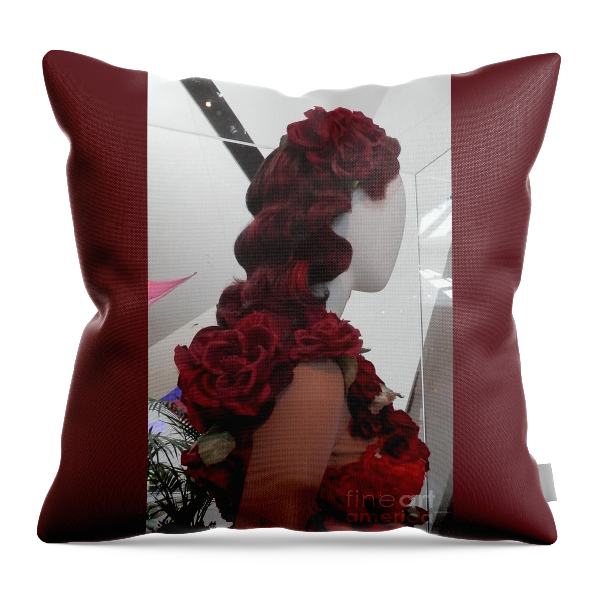 Vintage Style Throw Pillow featuring the photograph Vintage reds by Barbara Leigh Art
