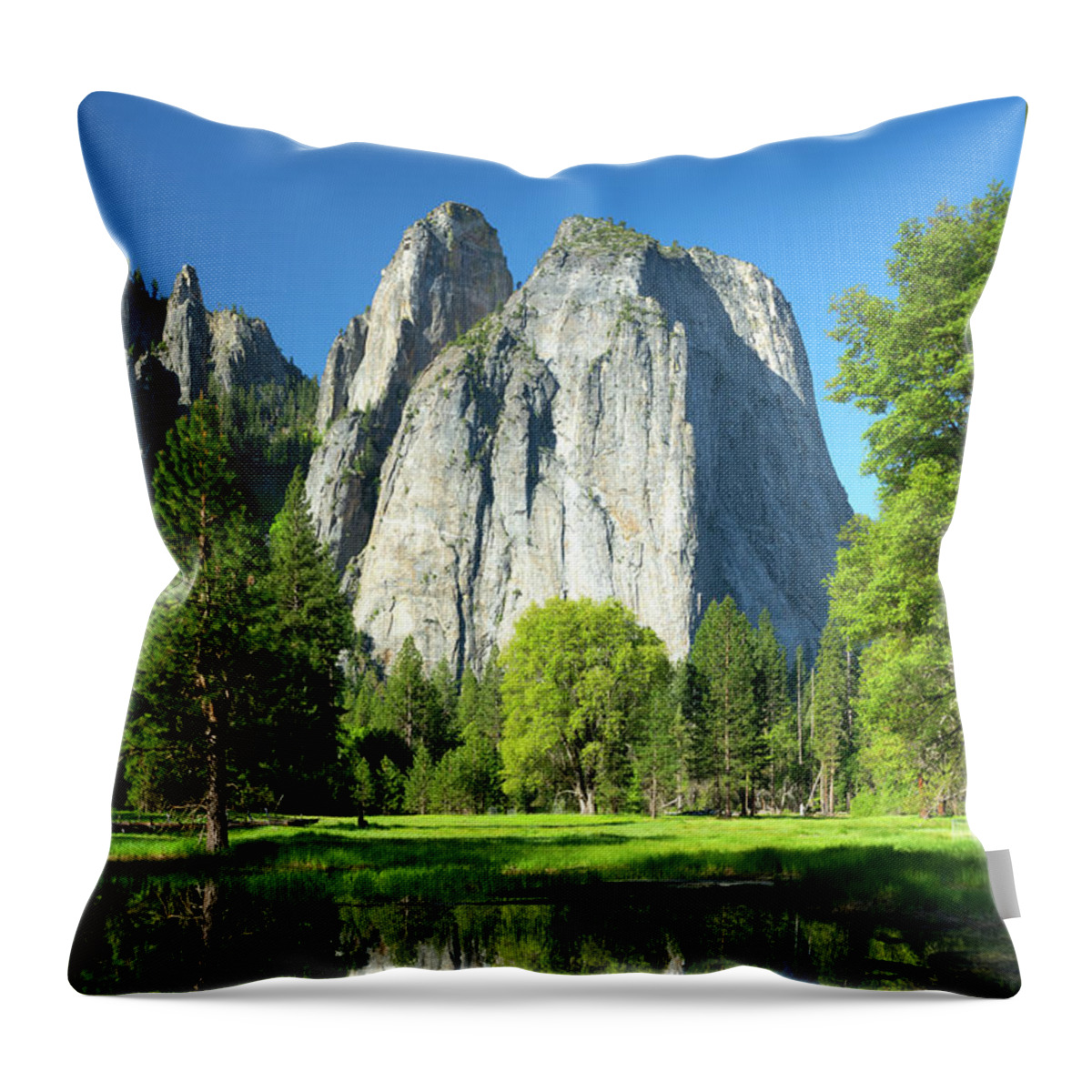 Yosemite National Park Throw Pillow featuring the photograph Wosky Pond in Yosemite by Benedict Heekwan Yang