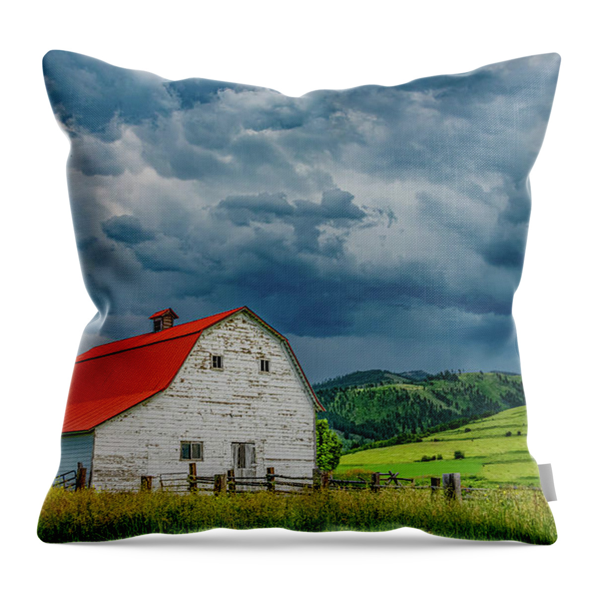 Barn Throw Pillow featuring the photograph Big Sky Country Barn by Marcy Wielfaert