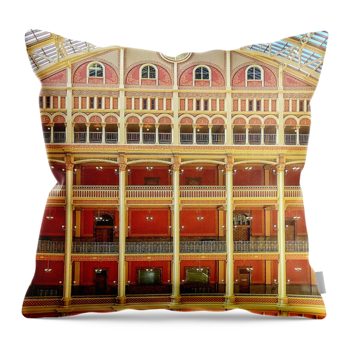 Milwaukee Throw Pillow featuring the photograph Federal Courthouse - Milwaukee - Wisconsin by Steven Ralser