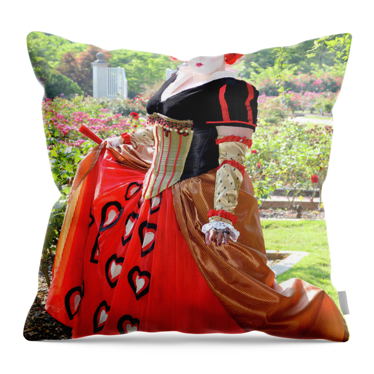 Alice Throw Pillow featuring the photograph Footloose by Jason Bohannon
