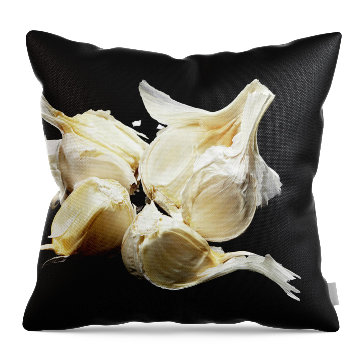 Black Background Throw Pillow featuring the photograph Garlic by Yuji Kotani