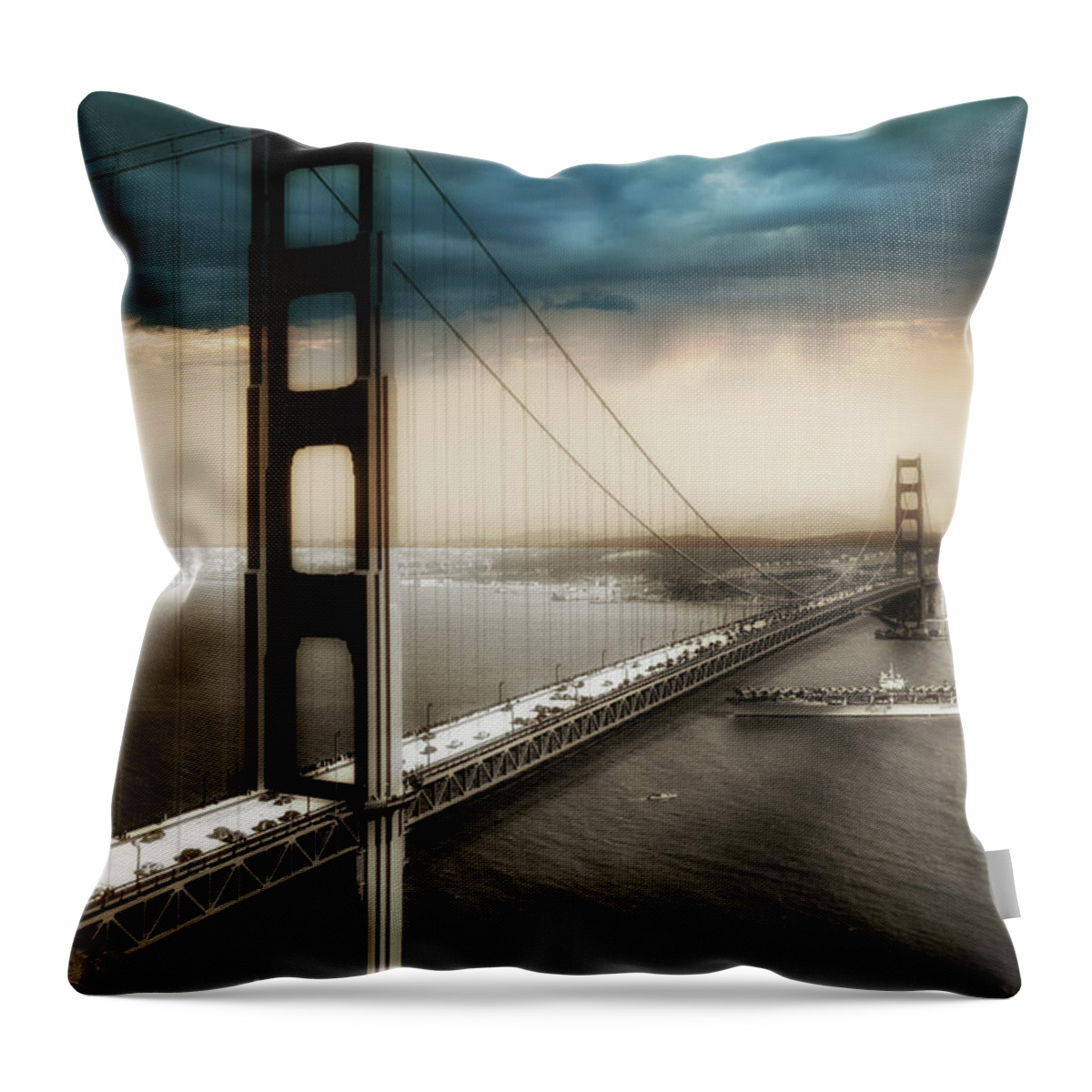 Golden Gate Bridge Throw Pillow featuring the photograph Golden Gate Bridge San Francisco by Mindy Sommers