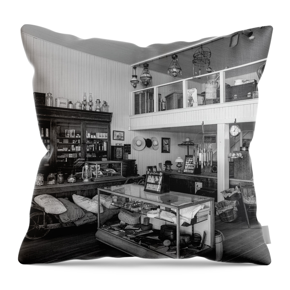 Allensworth Park Throw Pillow featuring the photograph Hindsman General Store - Allensworth State Park - Black And White by Gene Parks