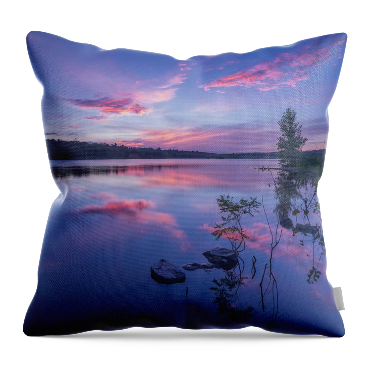 Horn Pond Throw Pillow featuring the photograph Horn Pond Sunset by Rob Davies