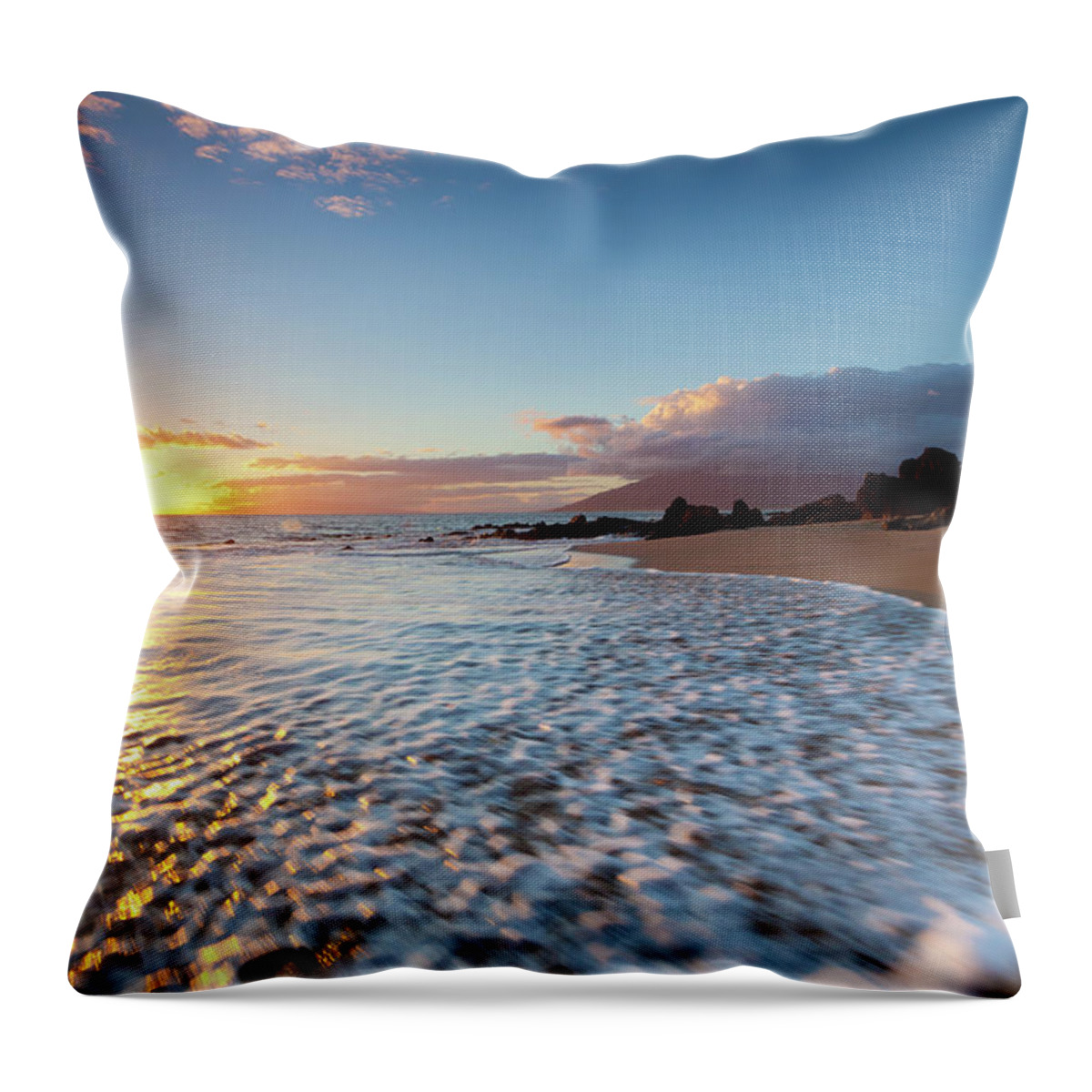 Water's Edge Throw Pillow featuring the photograph Idylic Maui Coastline - Hawaii, Kihei by Wingmar