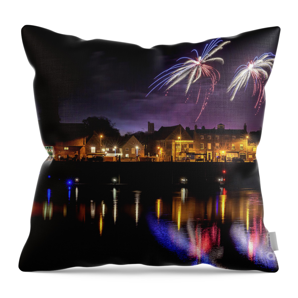 Fireworks Throw Pillow featuring the photograph Kings Lynn fireworks over the river Ouse by Simon Bratt