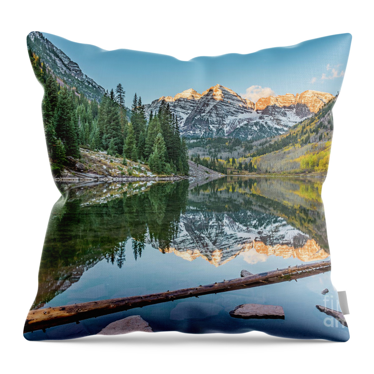 Maroon Bells Throw Pillow featuring the photograph Maroon Bells at Sunrise by Melissa Lipton