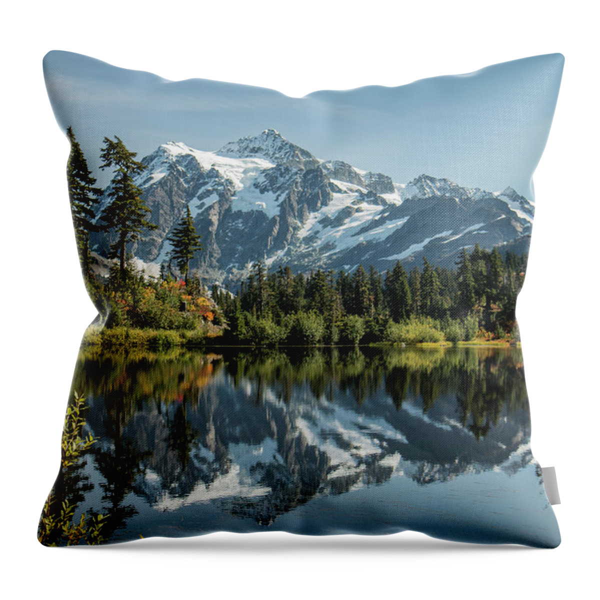 Mt. Shuksan Throw Pillow featuring the photograph Mt. Shuksan in the Fall by E Faithe Lester