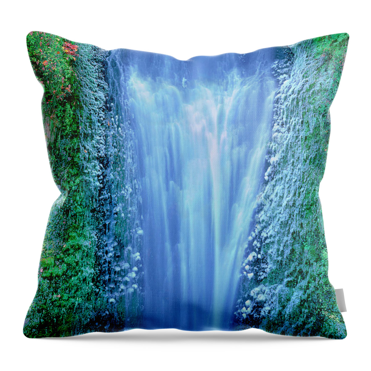 North America Throw Pillow featuring the photograph Multnomah Falls Columbia River Gorge Oregon by Dave Welling
