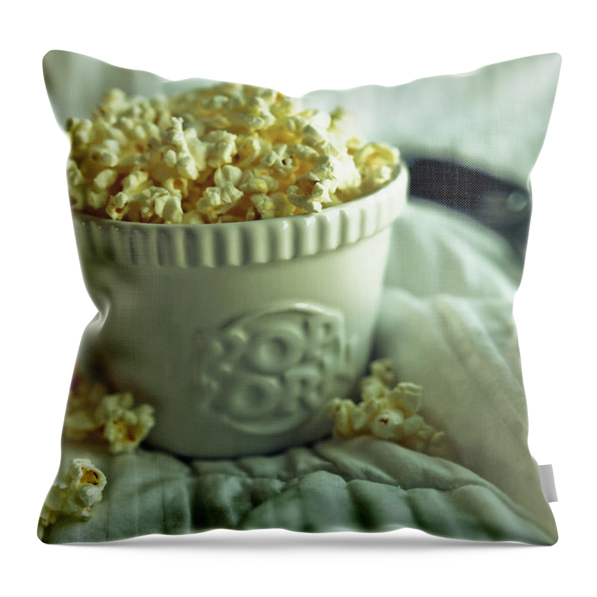 Close-up Throw Pillow featuring the photograph Popcorn In Bed by Steven Brisson Photography