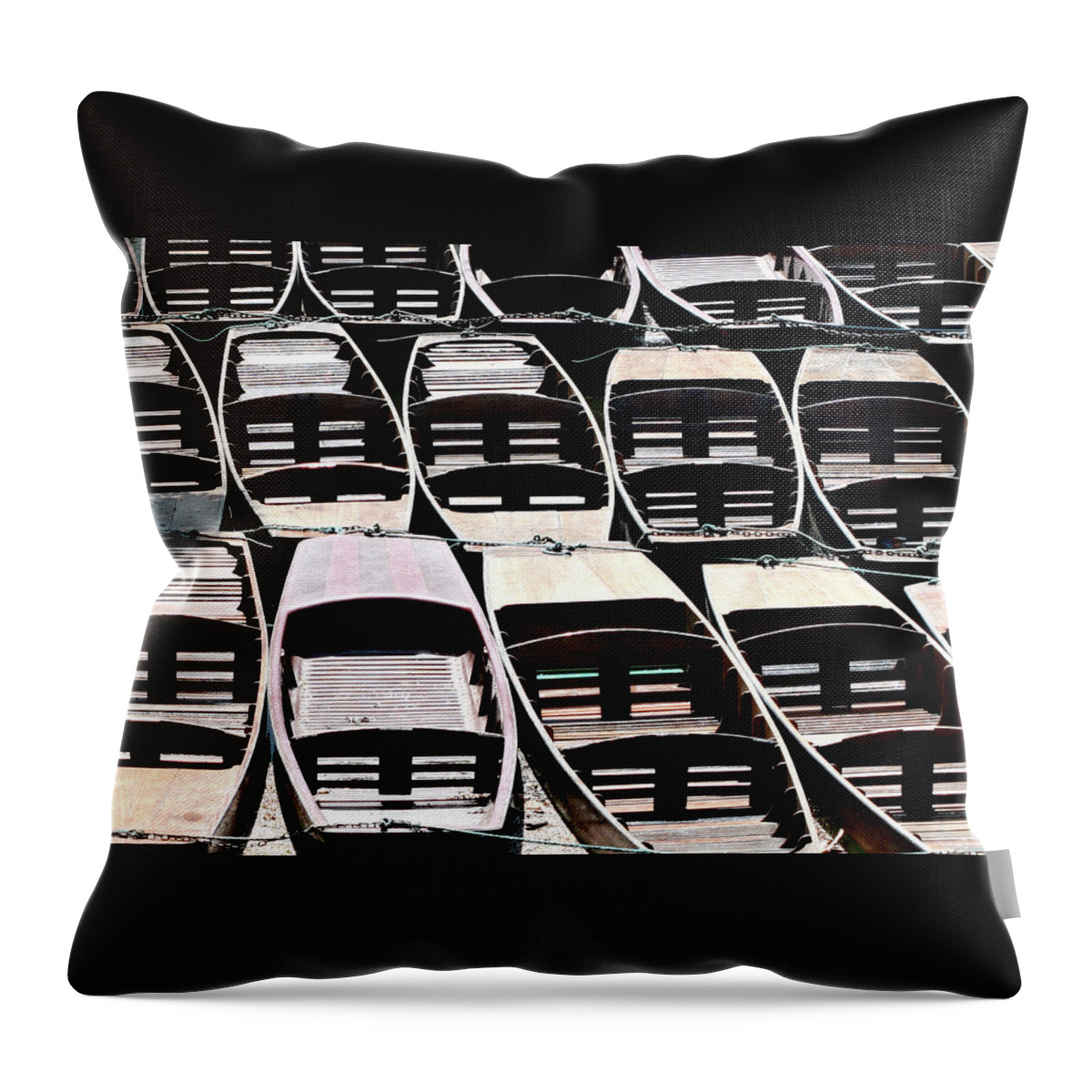In A Row Throw Pillow featuring the photograph Punts At Oxford by Linda Scannell