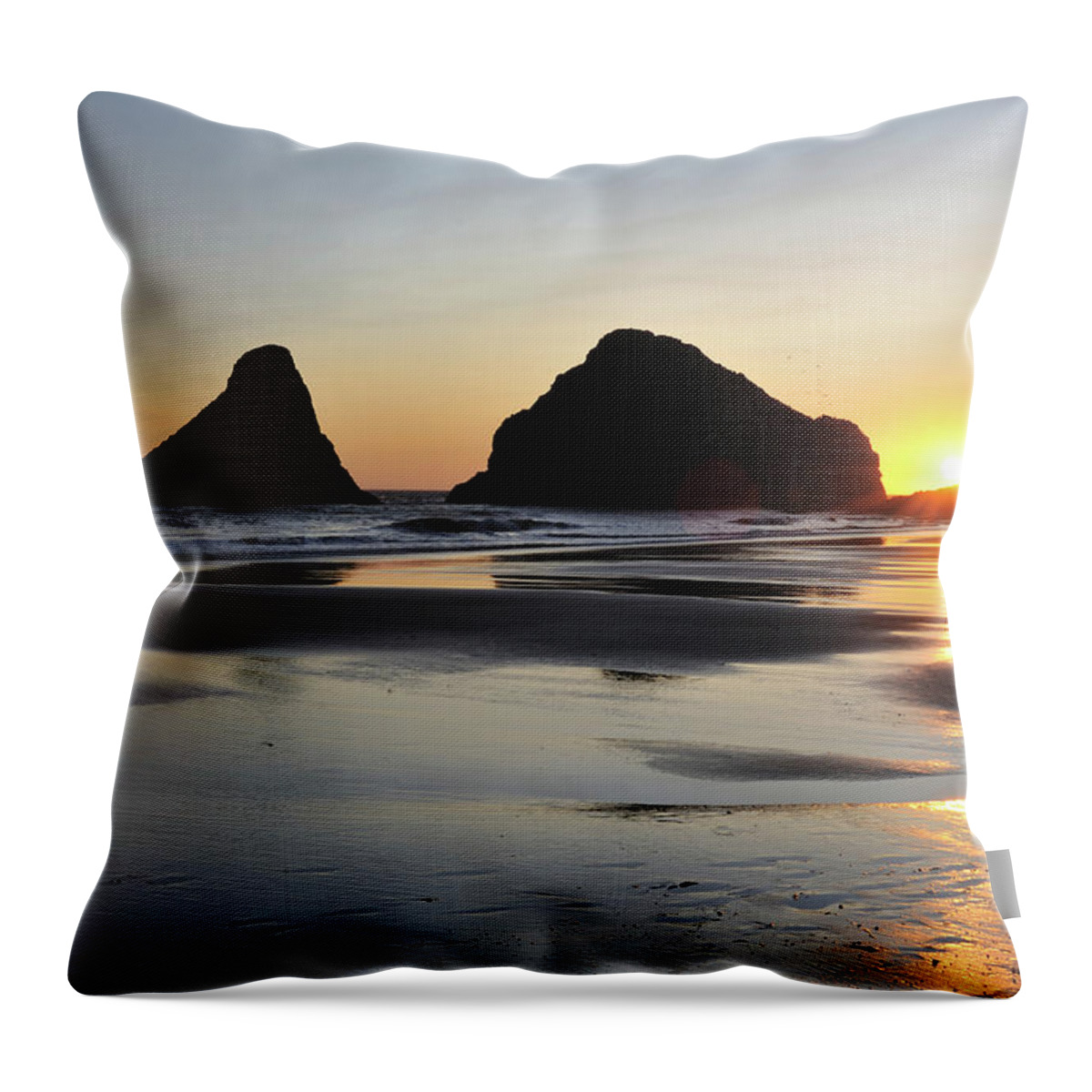 Stack Rock Throw Pillow featuring the photograph Setting Sun At Heceta Head Beach by Aimintang