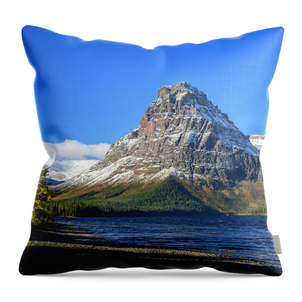 America Throw Pillow featuring the photograph Sinopah by Todd Bannor