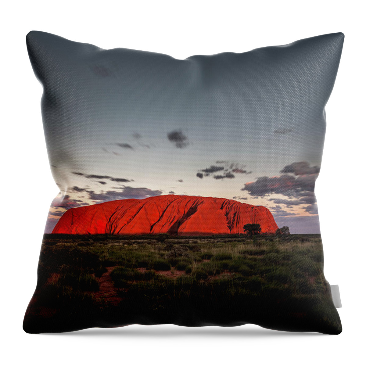Uluru Throw Pillow featuring the photograph Uluru by Francesco Riccardo Iacomino