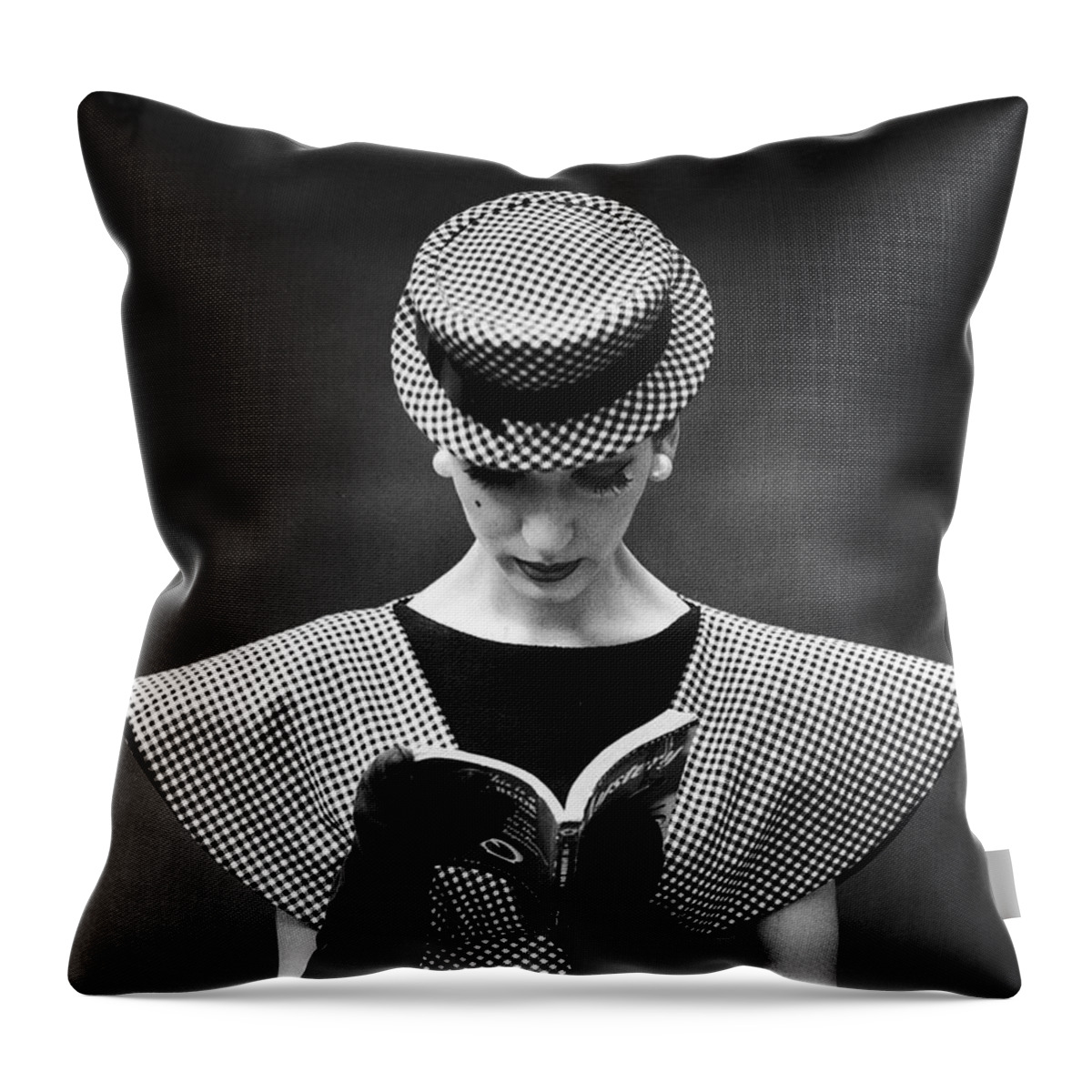 Fashion Throw Pillow featuring the photograph Wide-Shoulder Fashion by Nina Leen