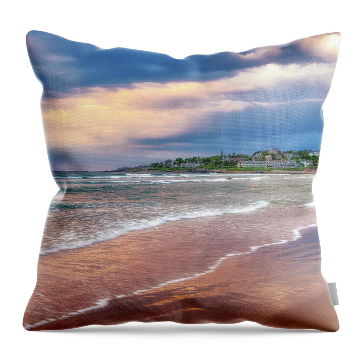 Daybreak Throw Pillow featuring the photograph Daybreak in Ogunquit by Penny Polakoff