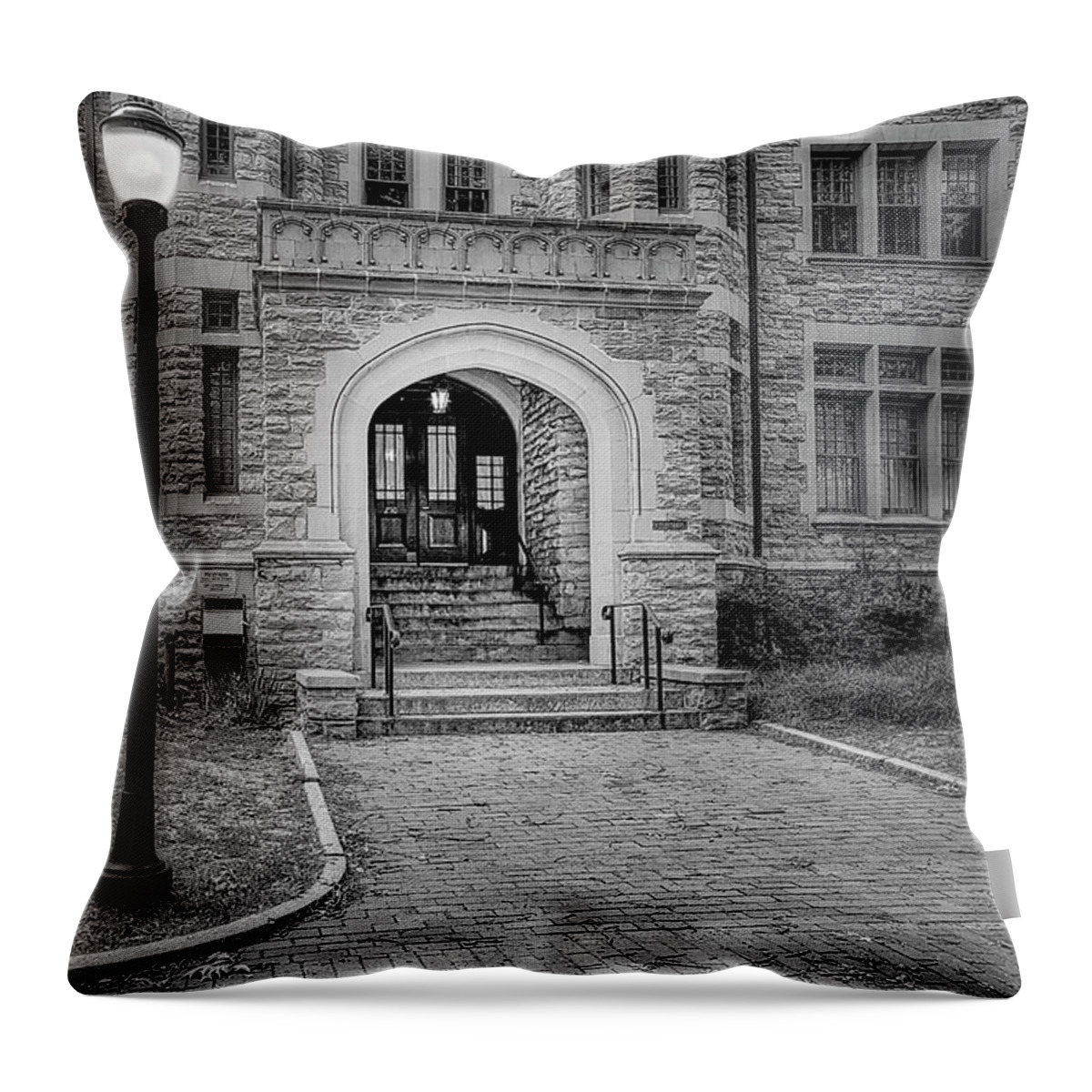 University Of Pennsylvania Throw Pillow featuring the photograph PSI Upsilon U-Penn #1 by Susan Candelario