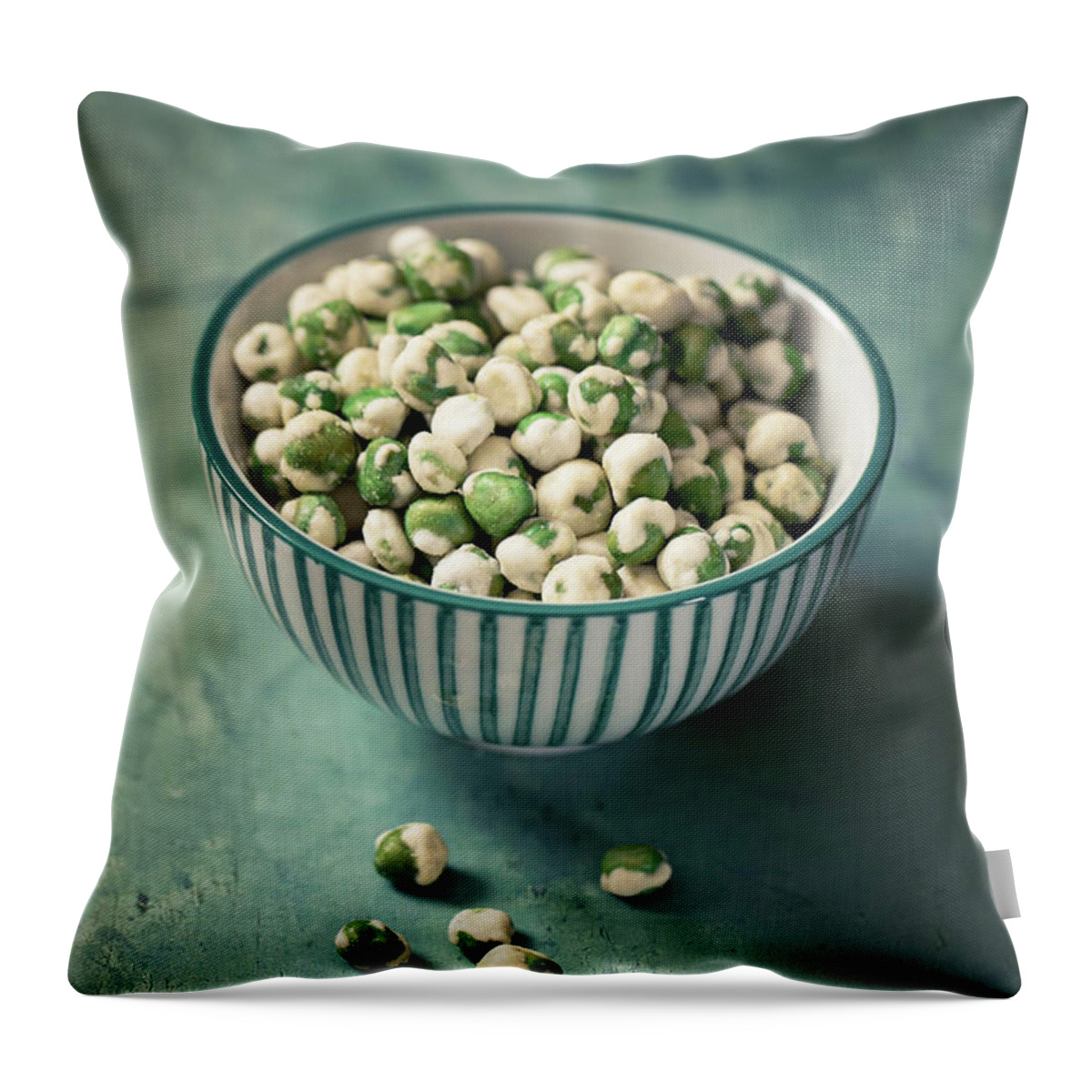 Appetiser Throw Pillow featuring the photograph Wasabi peas #1 by Jane Rix