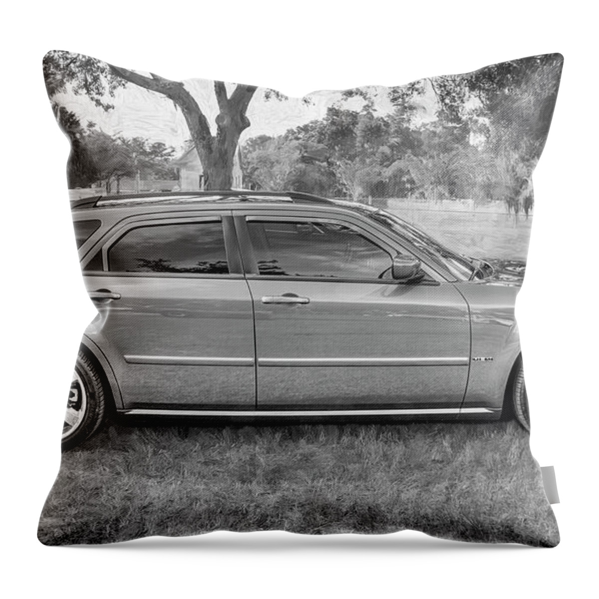 2006 Dodge Magnum Rt Throw Pillow featuring the photograph 2006 Dodge Magnum RT X109 by Rich Franco