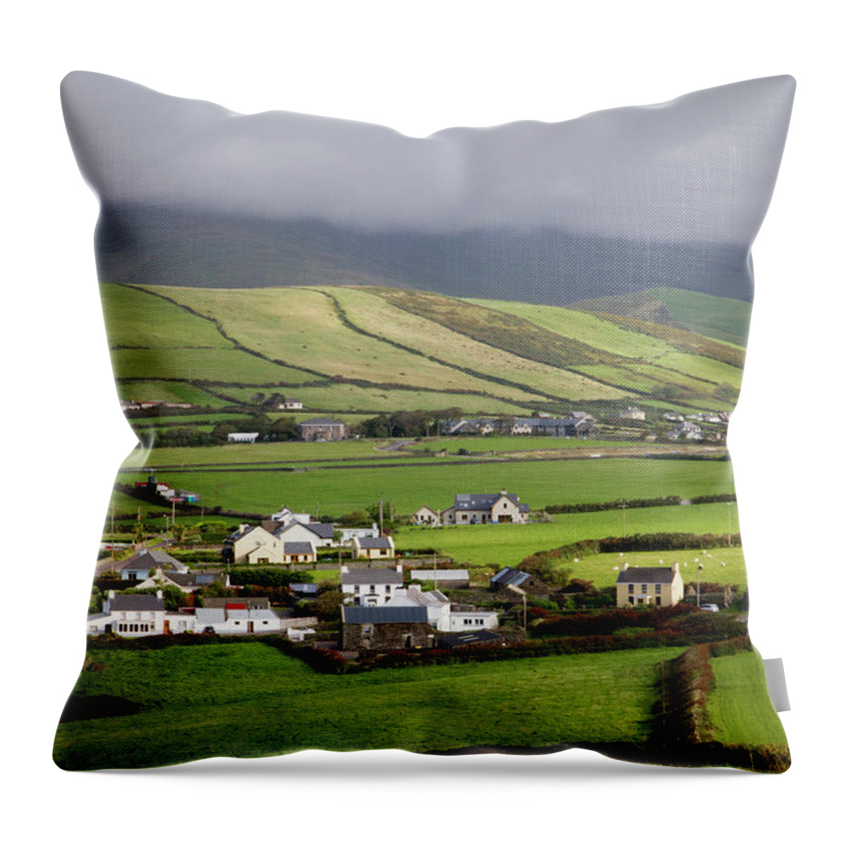 County Kerry Throw Pillow featuring the photograph An Bhinn Bhain by Mark Callanan