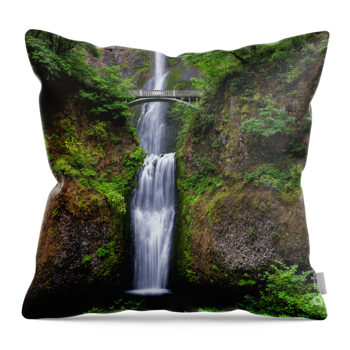 Multnomah Falls Throw Pillow featuring the photograph Beautiful Multnomah Falls by Michael Ver Sprill