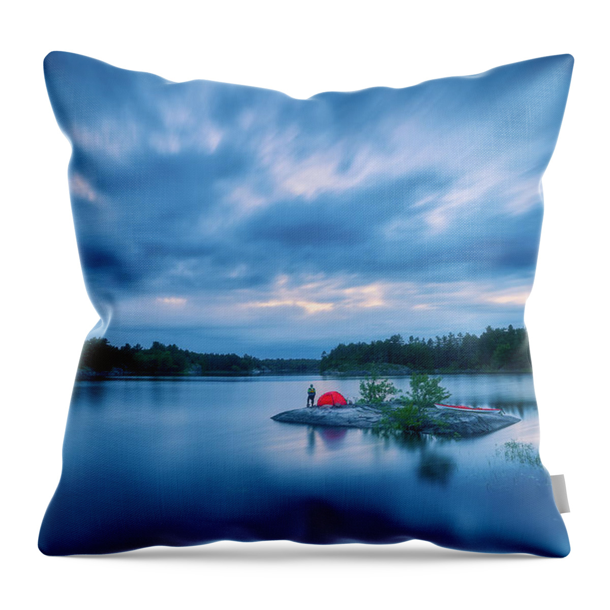 Sunset Throw Pillow featuring the photograph Blue Hour by Henry w Liu